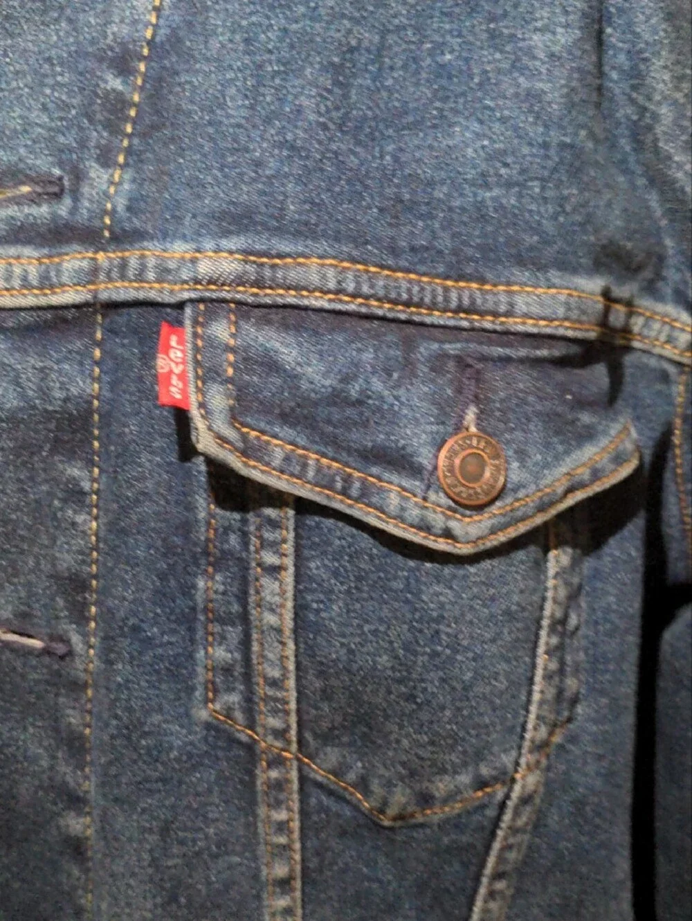 Levi's Dark Blue Denim Trucker Jacket - Picture 6 of 13